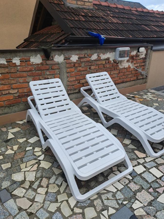 Tebi I Meni Lejlighed Zagreb Eksteriør billede